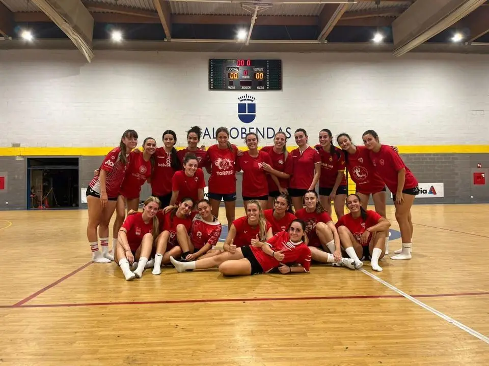 Equipo femenino balonmano alcobendas