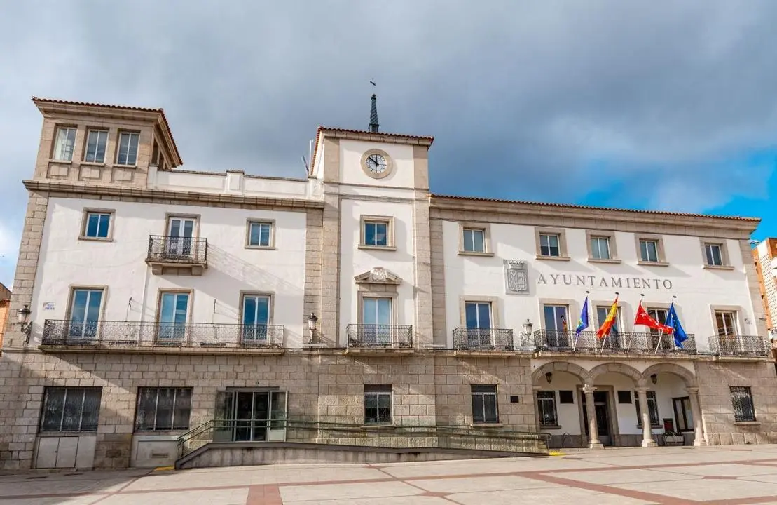 Fachada Ayuntamiento Colmenar Viejo.