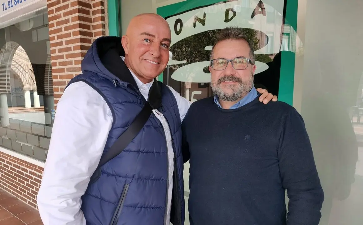 Luis Ochoa, presidente de la Federaci&oacute;n madrile&ntilde;a de Muay thai y Kickboxing, y Alexis Ortega, concejal de Deportes de Guadalix de la Sierra