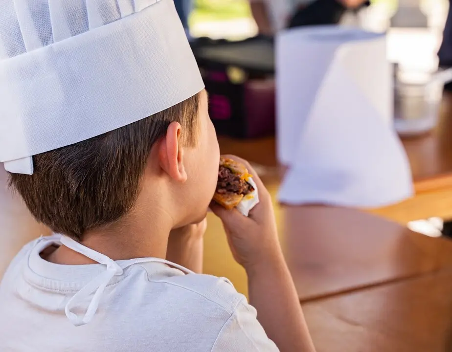 La Burger Cup incluye tambi&eacute;n un Showcooking infantil para aprender a hacer hamburguesas
