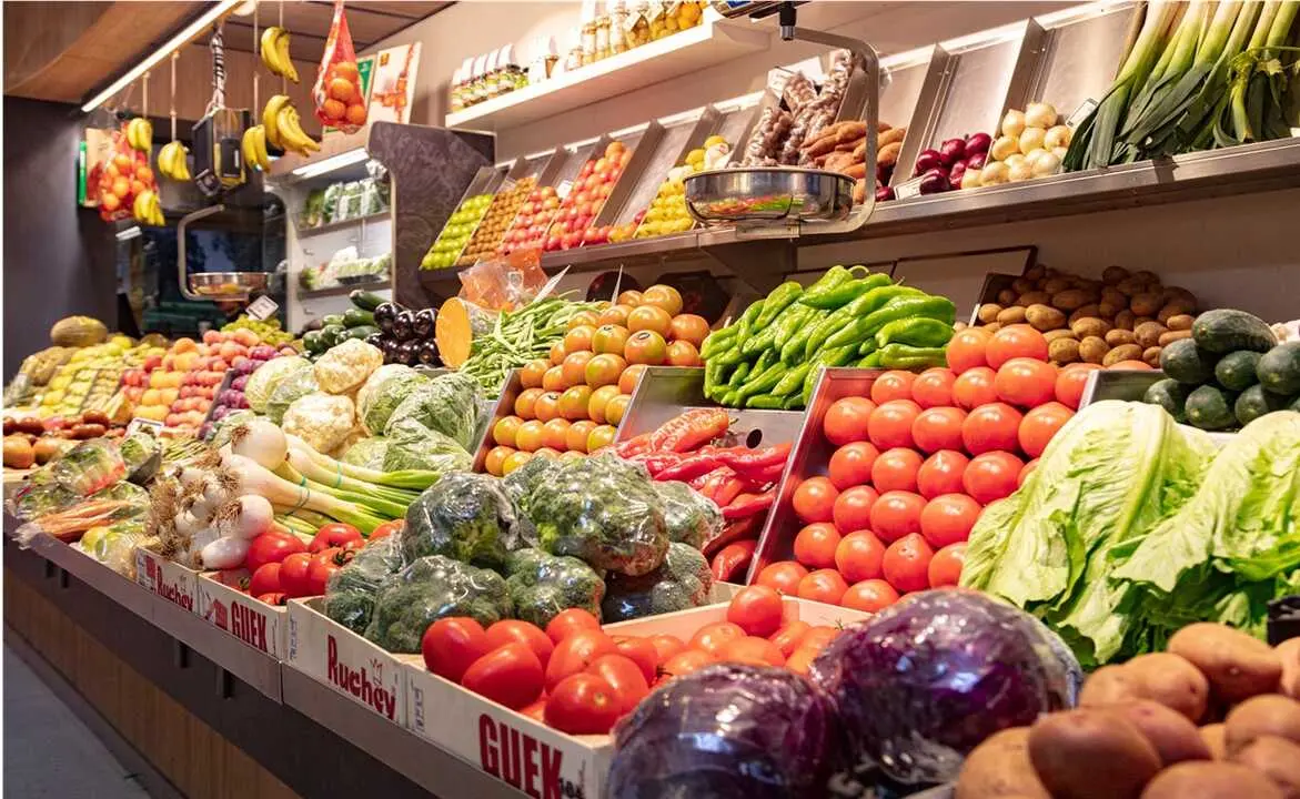 fruter&iacute;a-ayudas-tres-cantos-comercio
