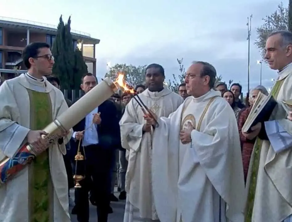 Acto lit&uacute;rgico de Semana Santa en la parroquia Nuestra Se&ntilde;ora de la Moraleja de Alcobendas
