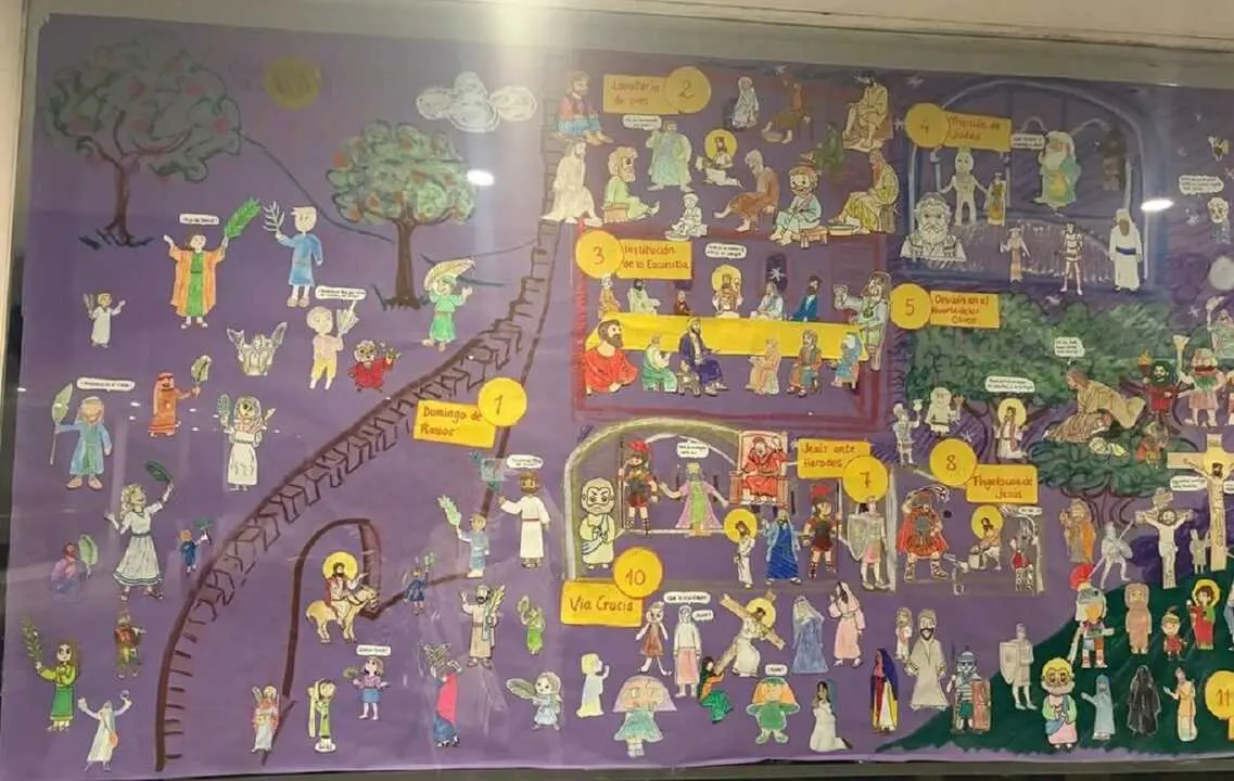 Mural creado por ni&ntilde;os y ni&ntilde;as de catequesis de la Parroquia de Santa Teresa de Jes&uacute;s de Tres Cantos con motivo de la Semana Santa