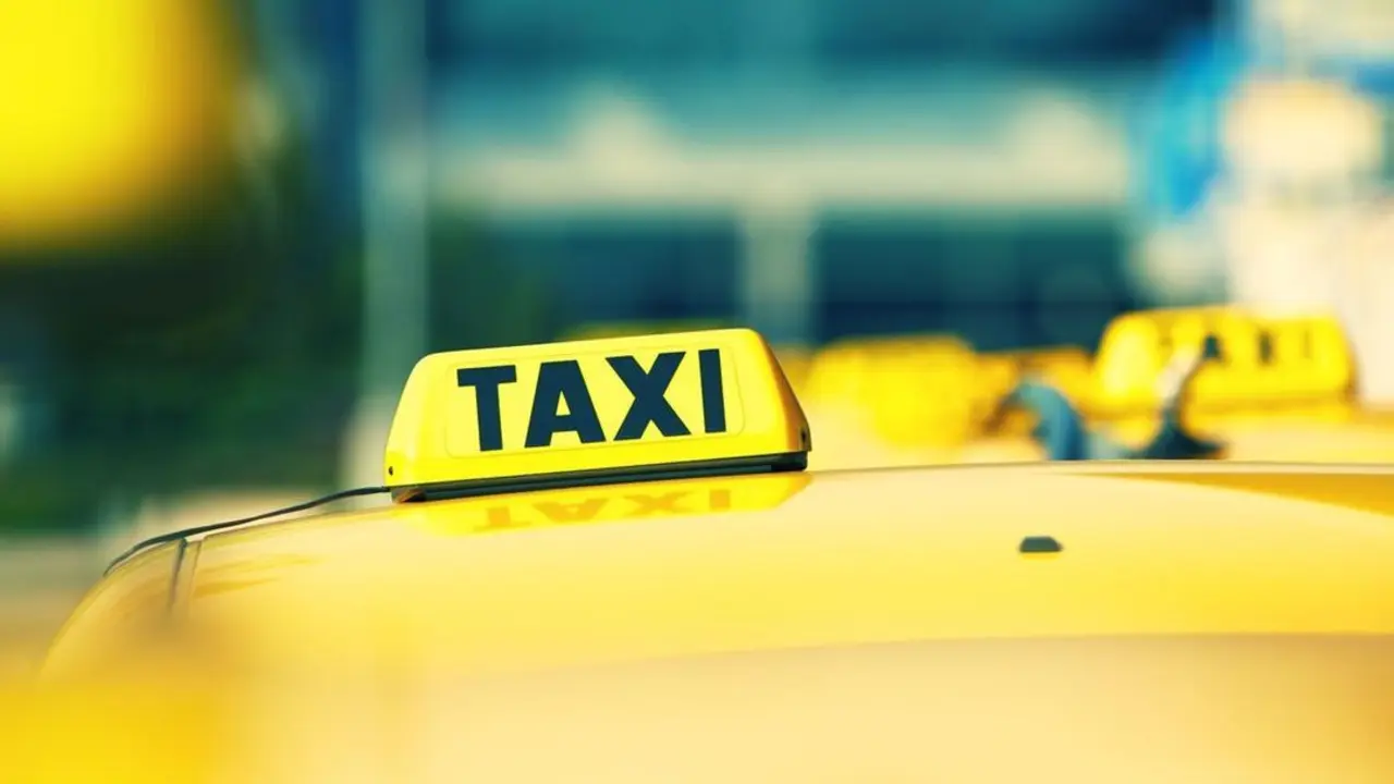 Se&ntilde;al d etaxi amarillo.