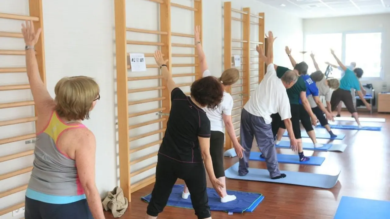 gimnasia para personas con movilidad reducida