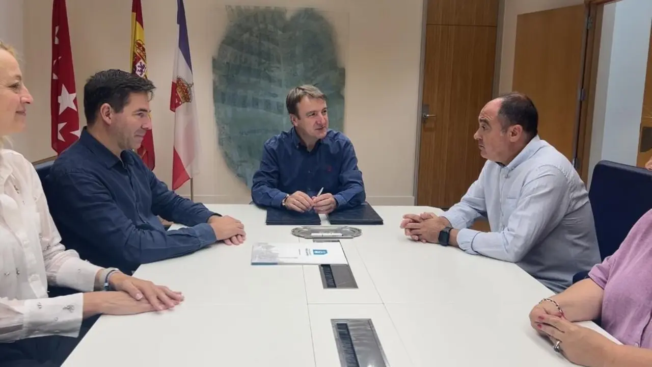 El Ayuntamiento de Tres Cantos renueva el convenio con las asociaciones empresariales