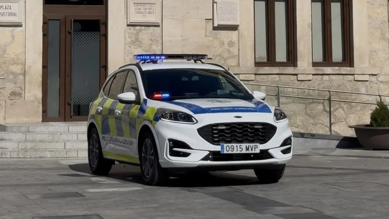coche-polic&iacute;a-local-guadalix-sierra