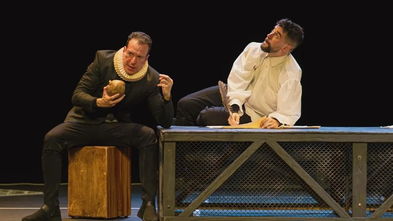Un momento de la obra de teatro 4x4 de Ron Lal&aacute;