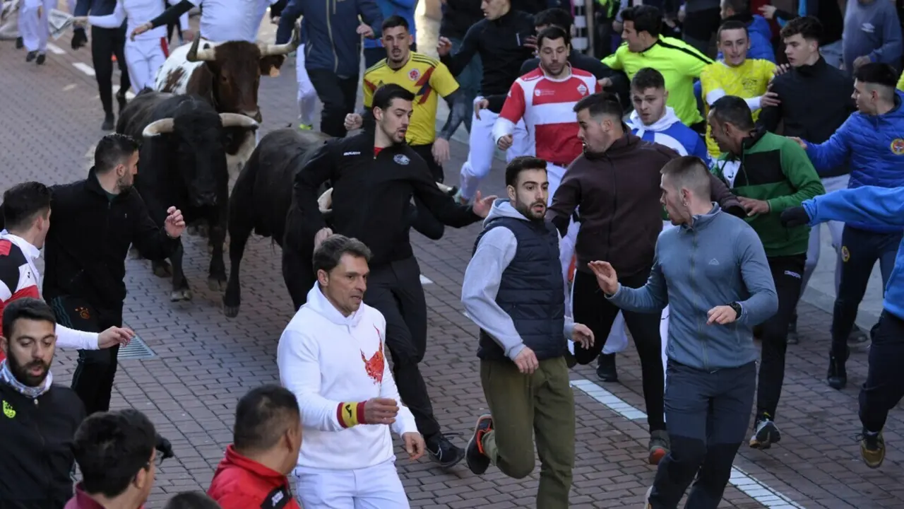 ENCIERRO (1)