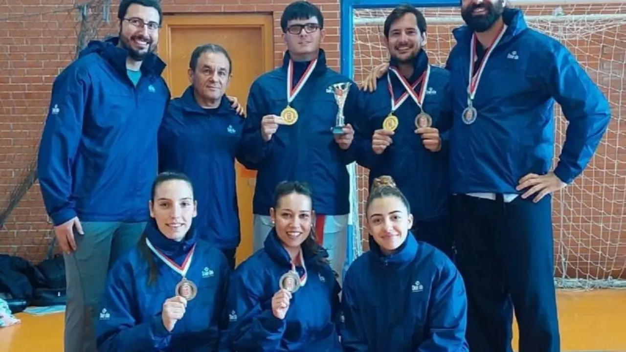 Deportistas del Club de Taekwondo de Colmenar, en el &uacute;ltimo campeonato de Madrid