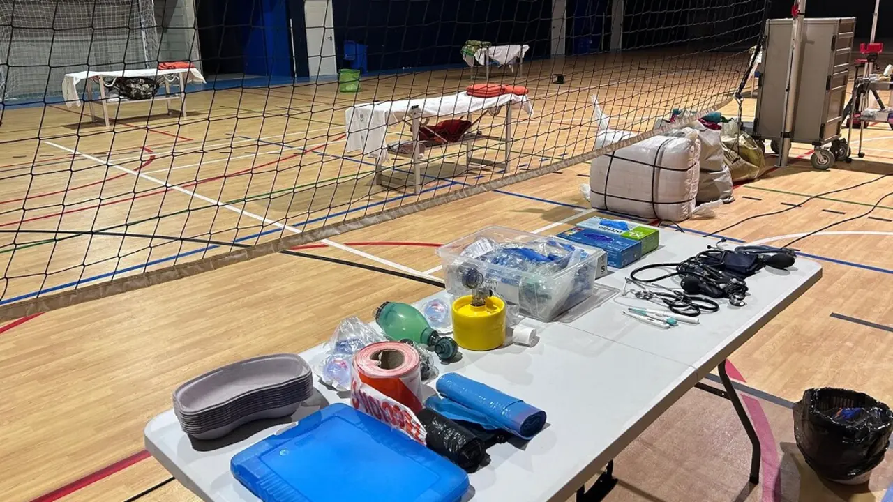 Hospital de campa&ntilde;a en el Polideportivo Lorenzo Rico puesto en marcha por ayuntamiento de Colmenar Viejo ante el Gran Apag&oacute;n