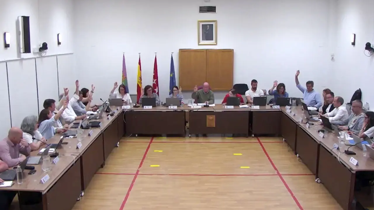 pleno-aprobacion-presupuestos-2025 (1)