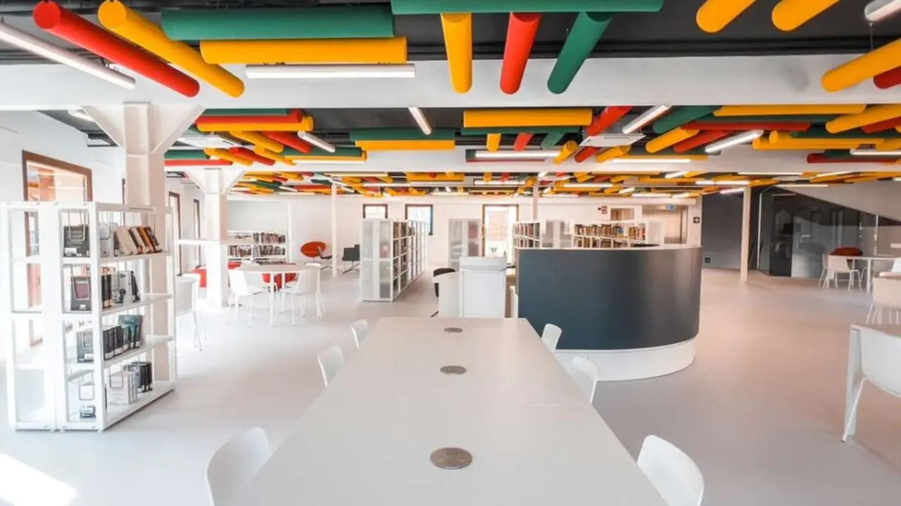 Biblioteca-municipal-2-1-1400x600