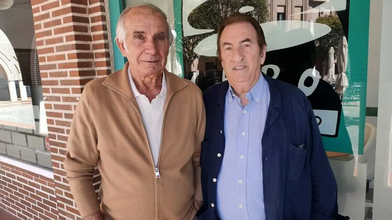 Felipe de la Morena (izquierda) y Manolo Jaen (dcha.), dos de los artistas qu actuaron en un reciente festival ben&eacute;fico de Colmenar Viejo
