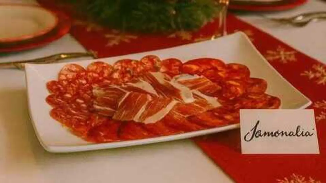 Mesa de Navidad con ib&eacute;ricos. Imagen de Jamonalia.
