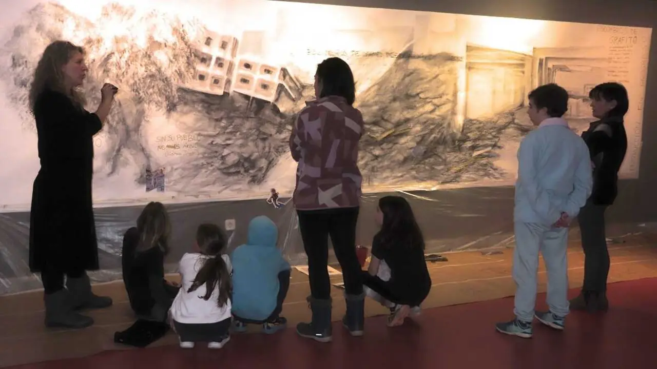 Patricia Fesser en una de las instalaciones de miSelva, en esta ocasi&oacute;n un homenaje a las v&iacute;ctimas de la guerra en Gaza