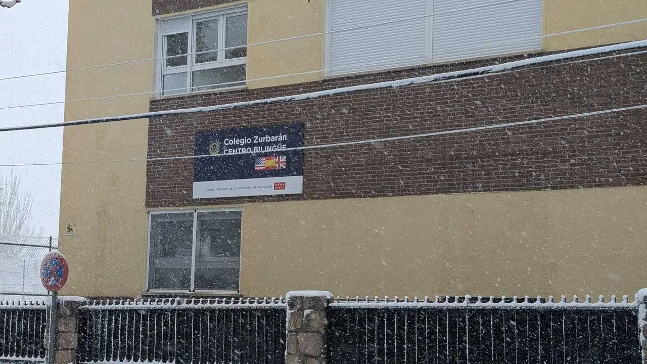 Fachada del Instituto Zurbar&aacute;n, en Colmenar Viejo.