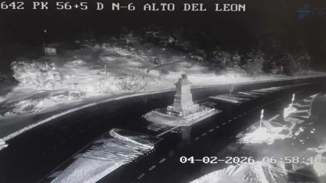 Nevada en el Alto del Le&oacute;n esta madrugada del 4 de febrero
