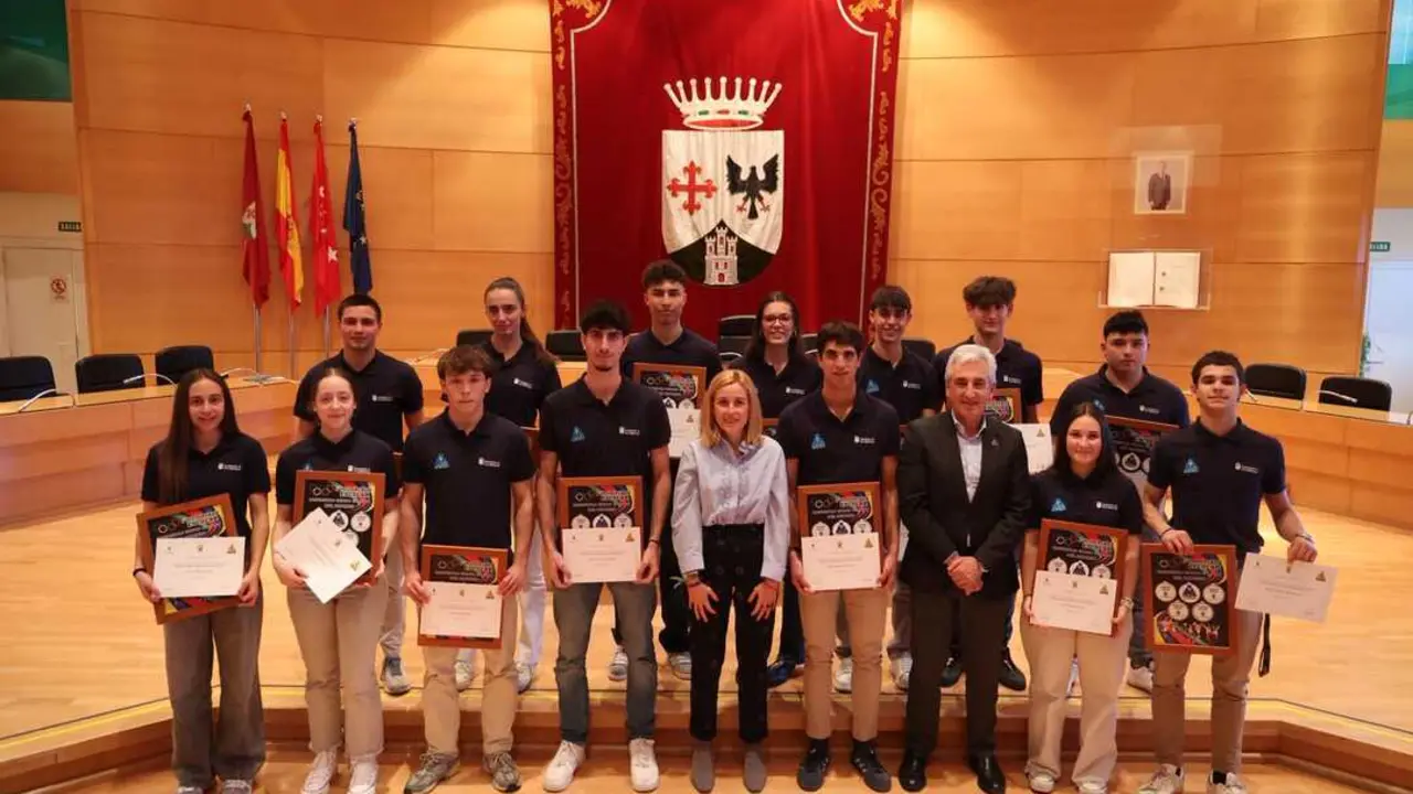Entrega ayudas deportistas 1