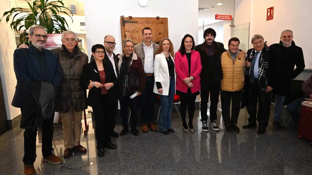 Foto familia sala Pepe Machado