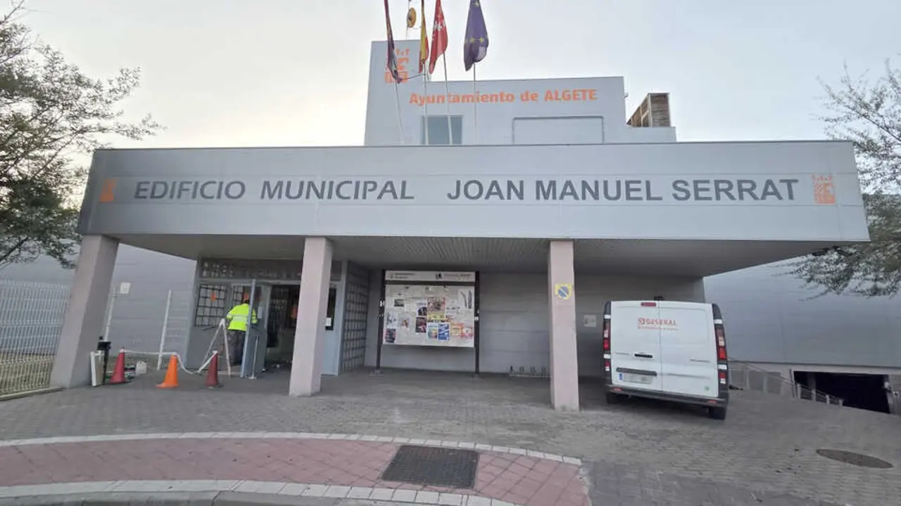 Edificio_Municipal_Joan_Manuel_Serrat
