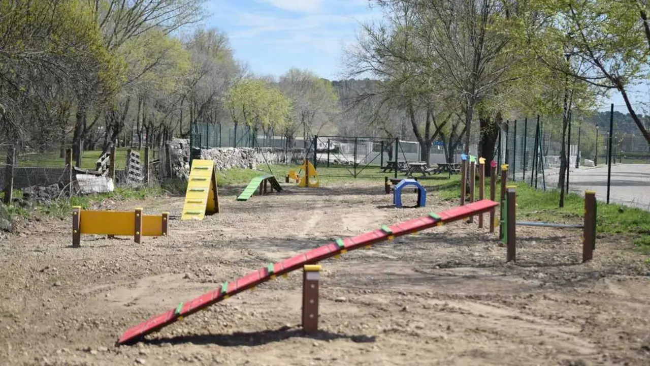parque mascotas guadalix