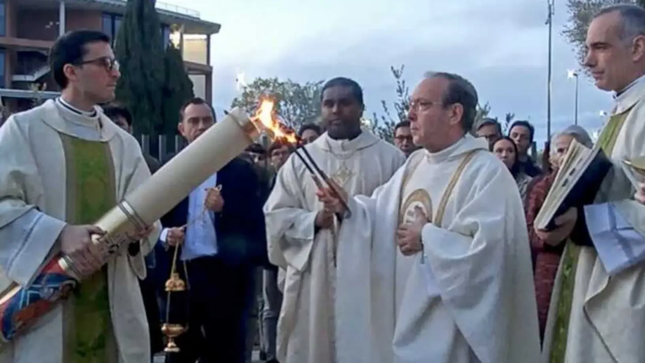 Acto lit&uacute;rgico de Semana Santa en la parroquia Nuestra Se&ntilde;ora de la Moraleja de Alcobendas