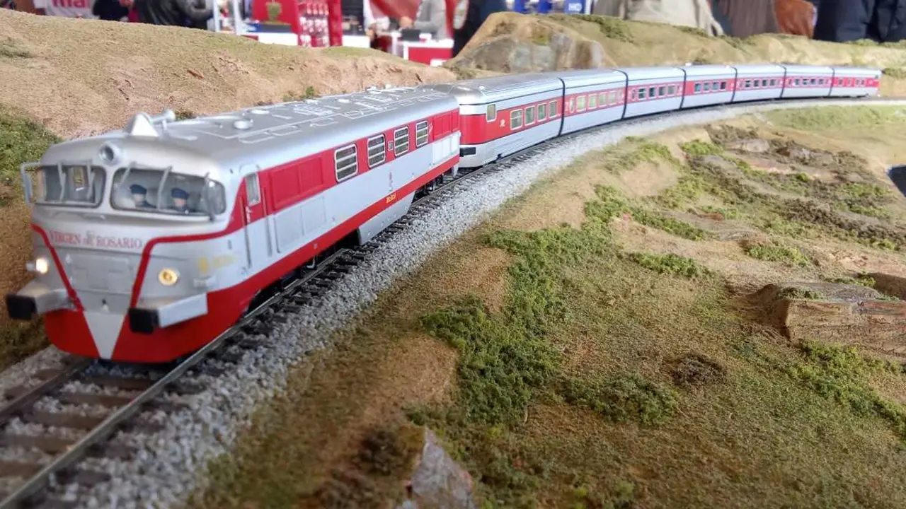 Una maqueta ferroviaria en una exposici&oacute;n