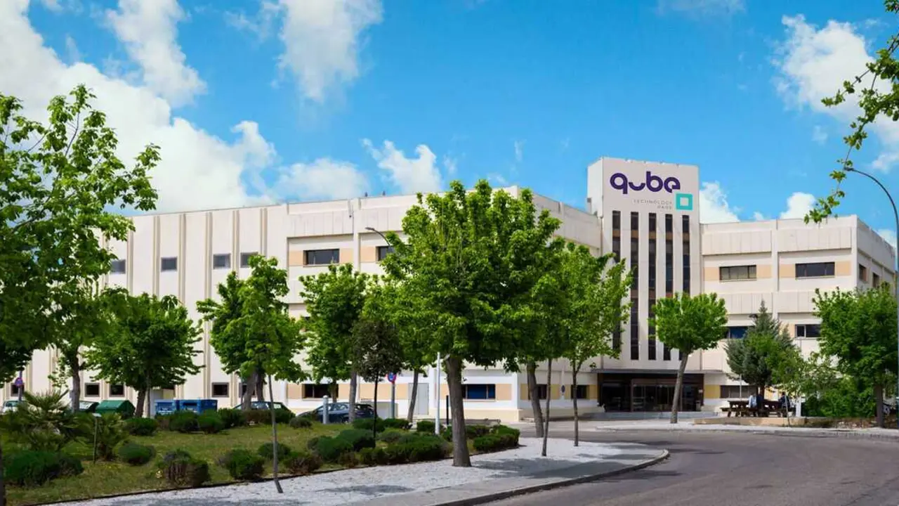 QUBE