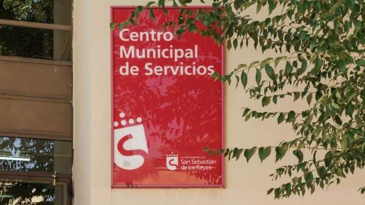 Fachada del Centro Municipal de Servicios