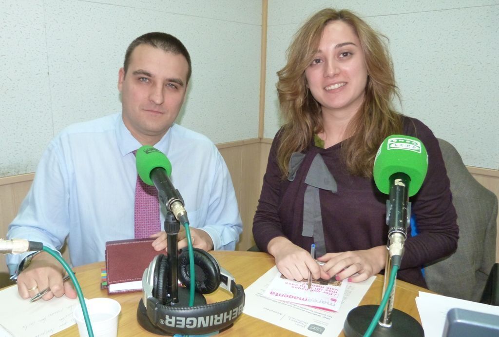 El portavoz de UPyD, Miguel Ángel Arranz, con la conductora de Madrid Norte en la Onda Sonia Crespo