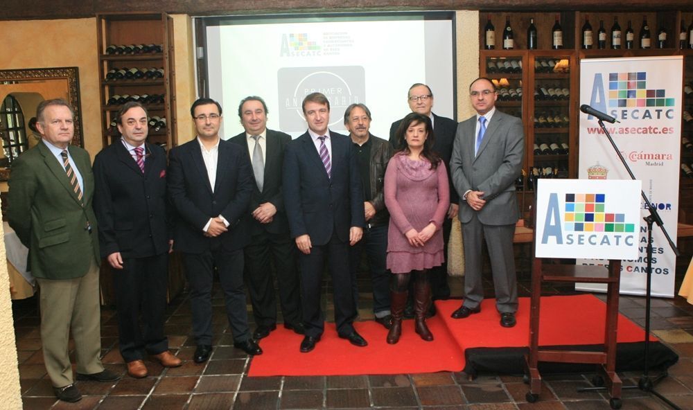 Foto de familia de los premios empresariales ASECATC 2013 de Tres Cantos