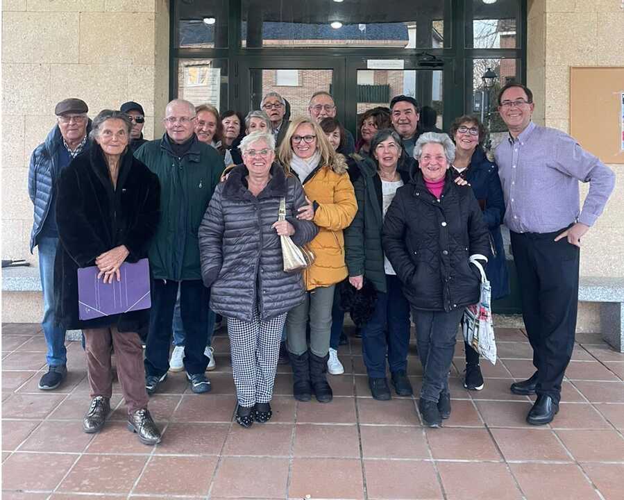 Participantes en la tertulia de mayores de Soto del Real